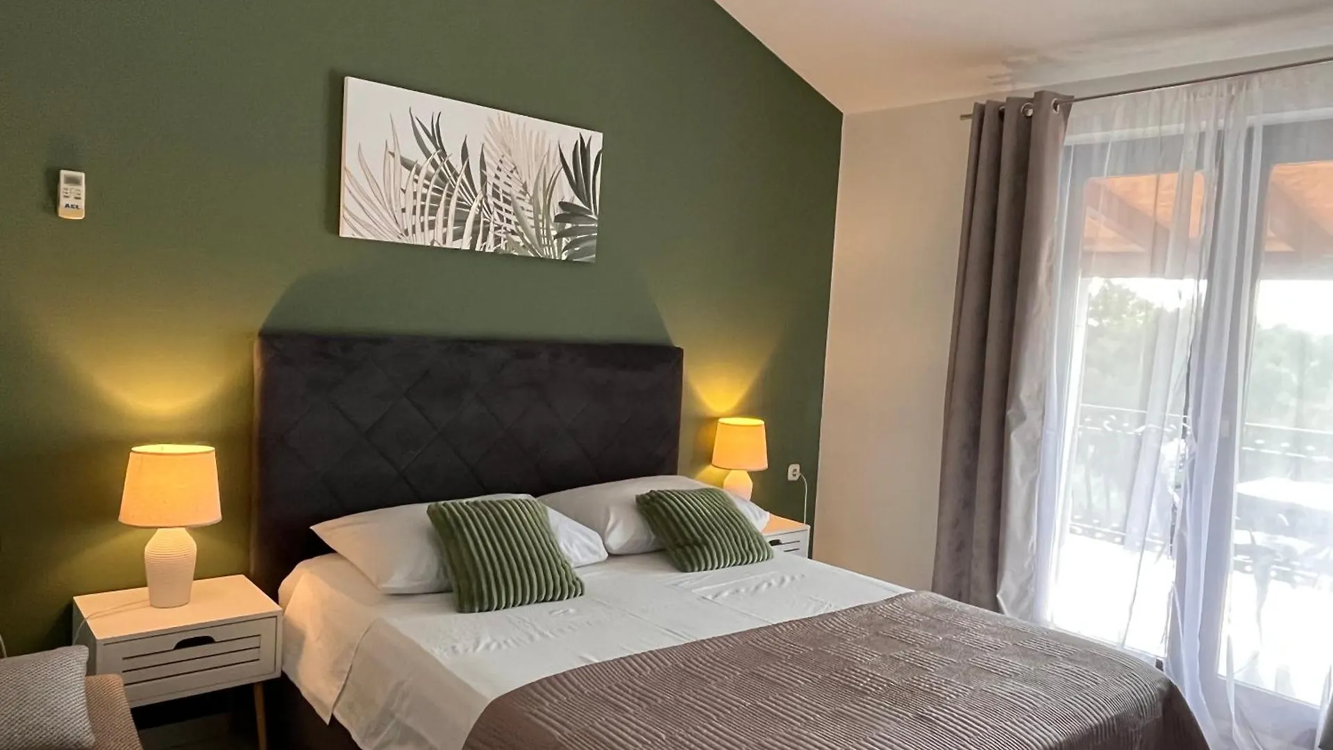 Apartments Villa Mirella Trogir