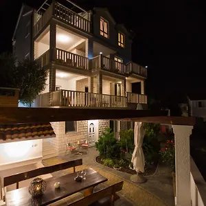 Apartament Wisibada, Trogir