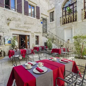 Nocleg ze śniadaniem Palace Derossi, Trogir