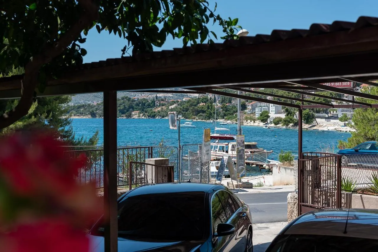 Apartments Villa Mirella Trogir