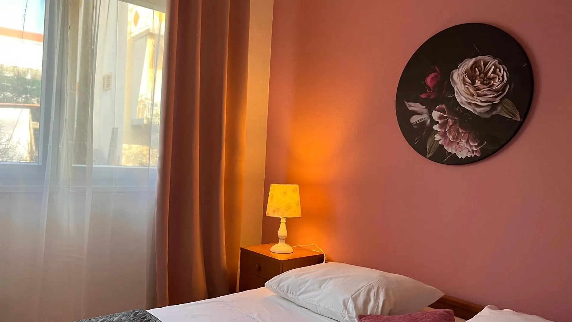 Apartments Villa Mirella 20 M From The Sea - Free Parking Trogir