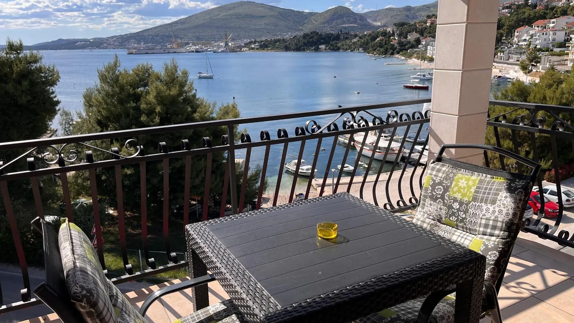 Apartments Villa Mirella 20 M From The Sea - Free Parking Trogir Croatie